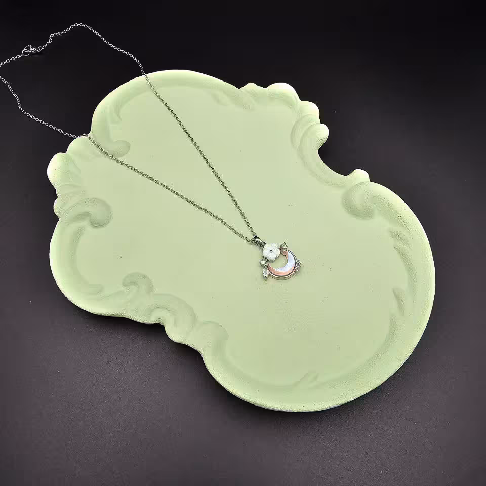 گردنبند جواهری ماه صورتی