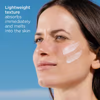 کرم ضد آفتاب بدون رنگ ایزدین مدل Fotoultra 100 Active Unify SPF 50