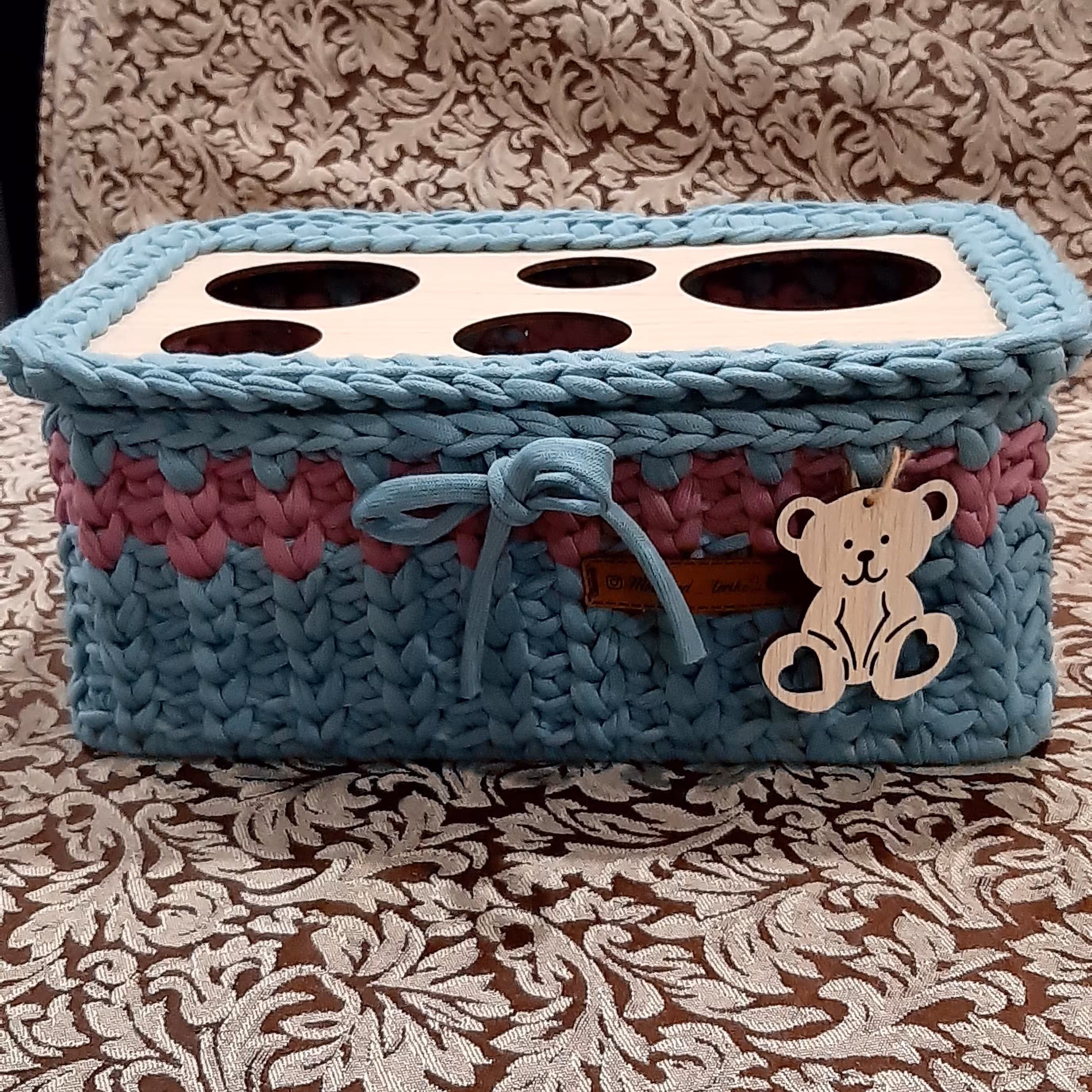 باکس تریکویی زیبا برای سشوار و اتو و بابلیس مو 