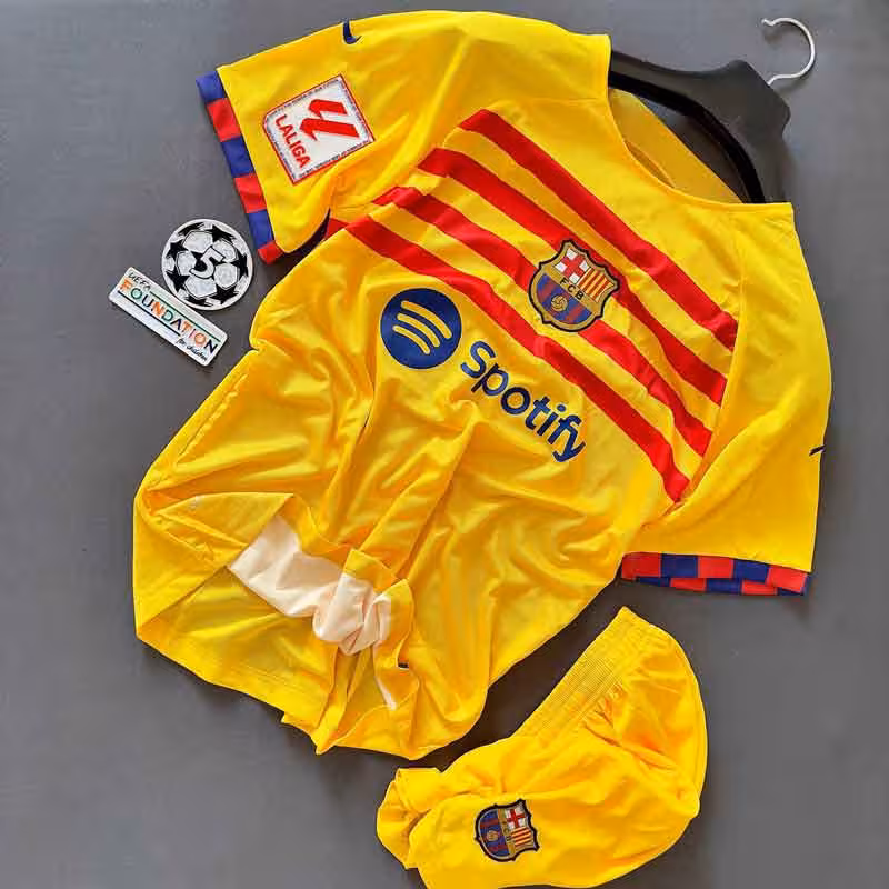 کیت پیش بازی بارسلونا 2024 هواداری همراه شورت