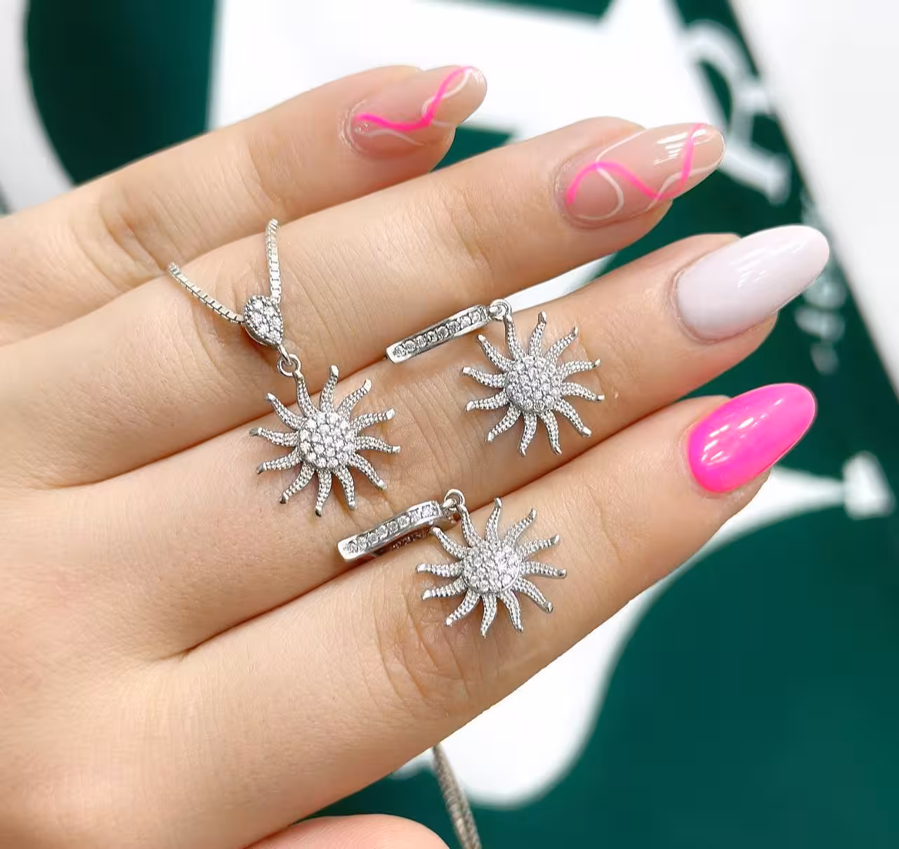 نیمست خورشید زنانه نقره جواهری کد 00386