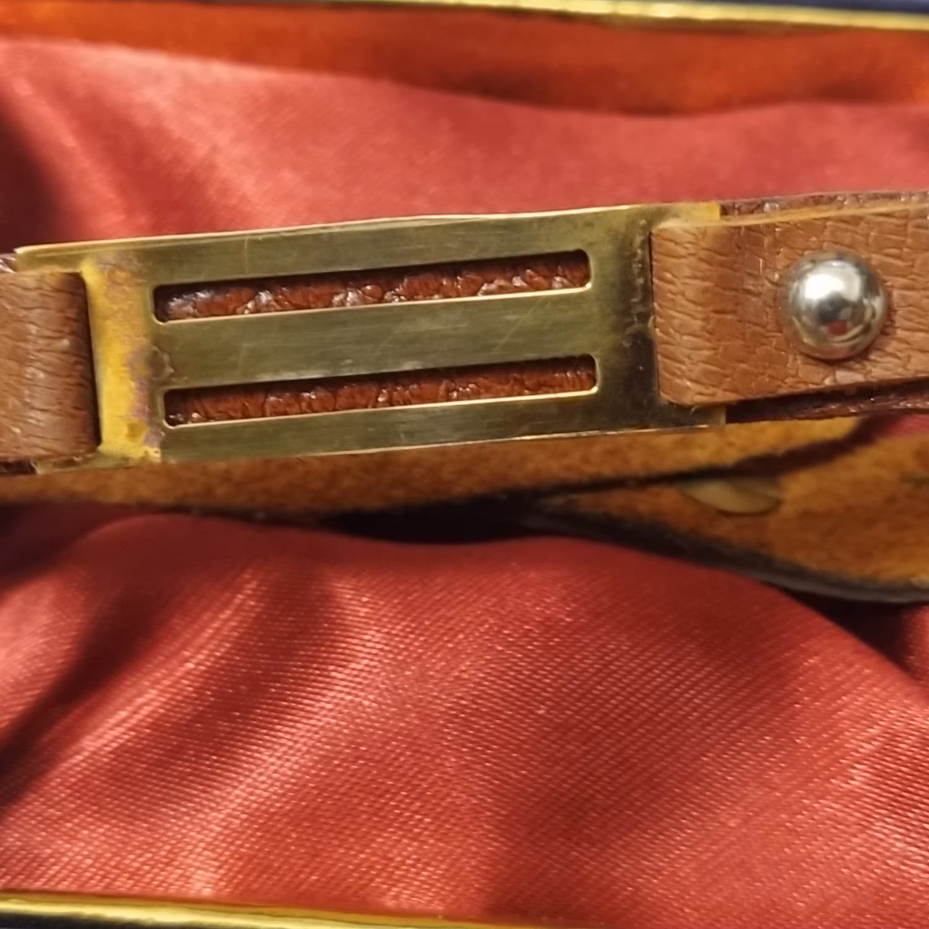 دستبند نقره و چرم قهوه ای روشن