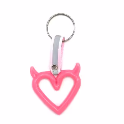 جاسوییچی سوریکاوا رنگ صورتی با بند شبرنگی (جاکلیدی سوریکاوا، جاسوئیچی قلب شاخ دار)