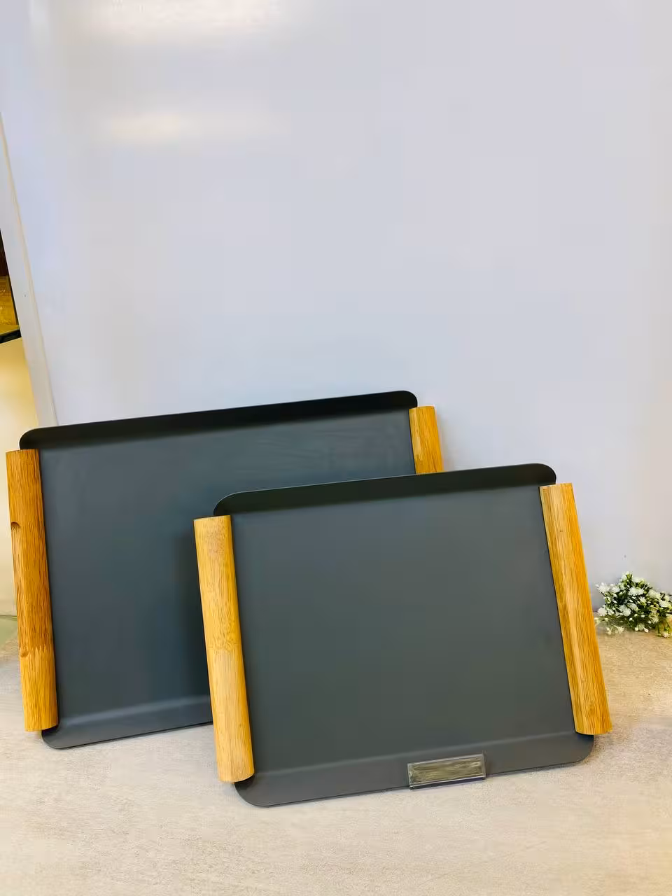 سینی فلزی دسته چوبی جفتی رنگ طوسی