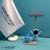 چراغ مطالعه و مدادتراش فضانورد