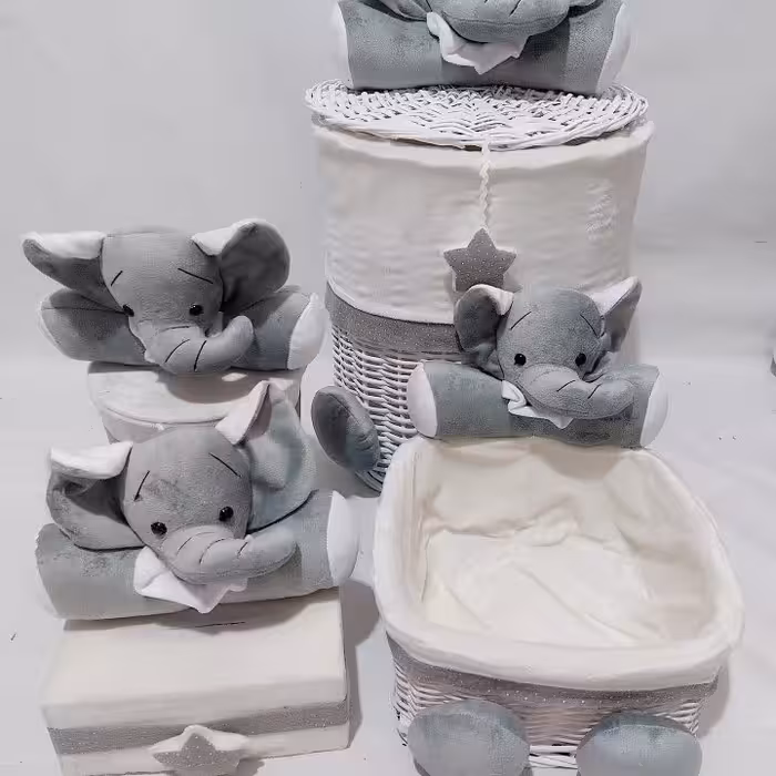 سبد لباس بهمراه سبد لوسیون و سطل زباله و جادستمال عروسکی طرح فیل نانان مخمل