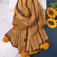 شال پوم دار