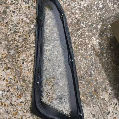 شیشه لچکی روی ستون عقب پراید راست