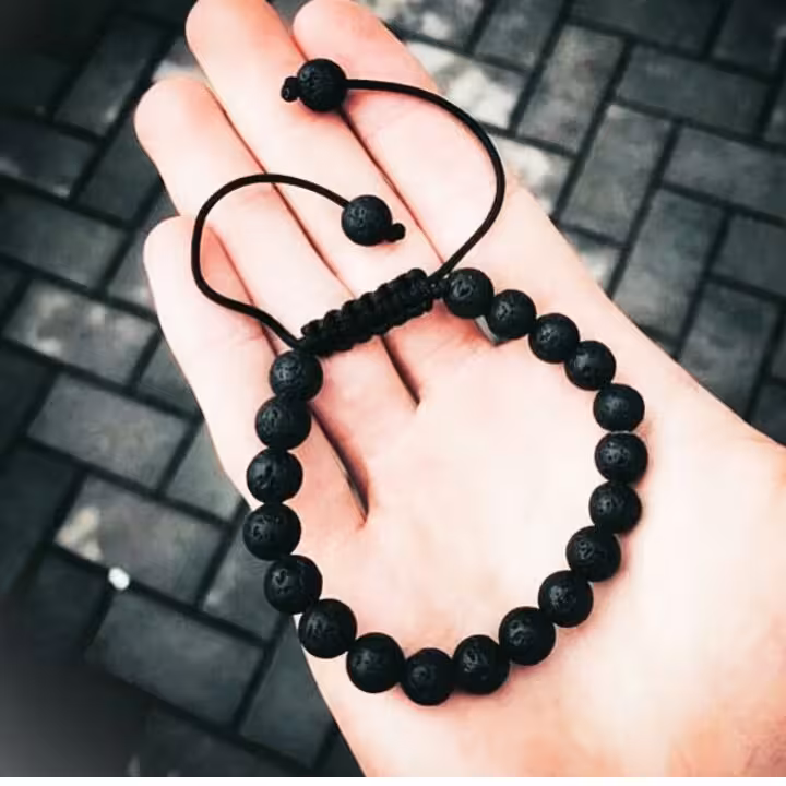 دستبندلاوامشکی