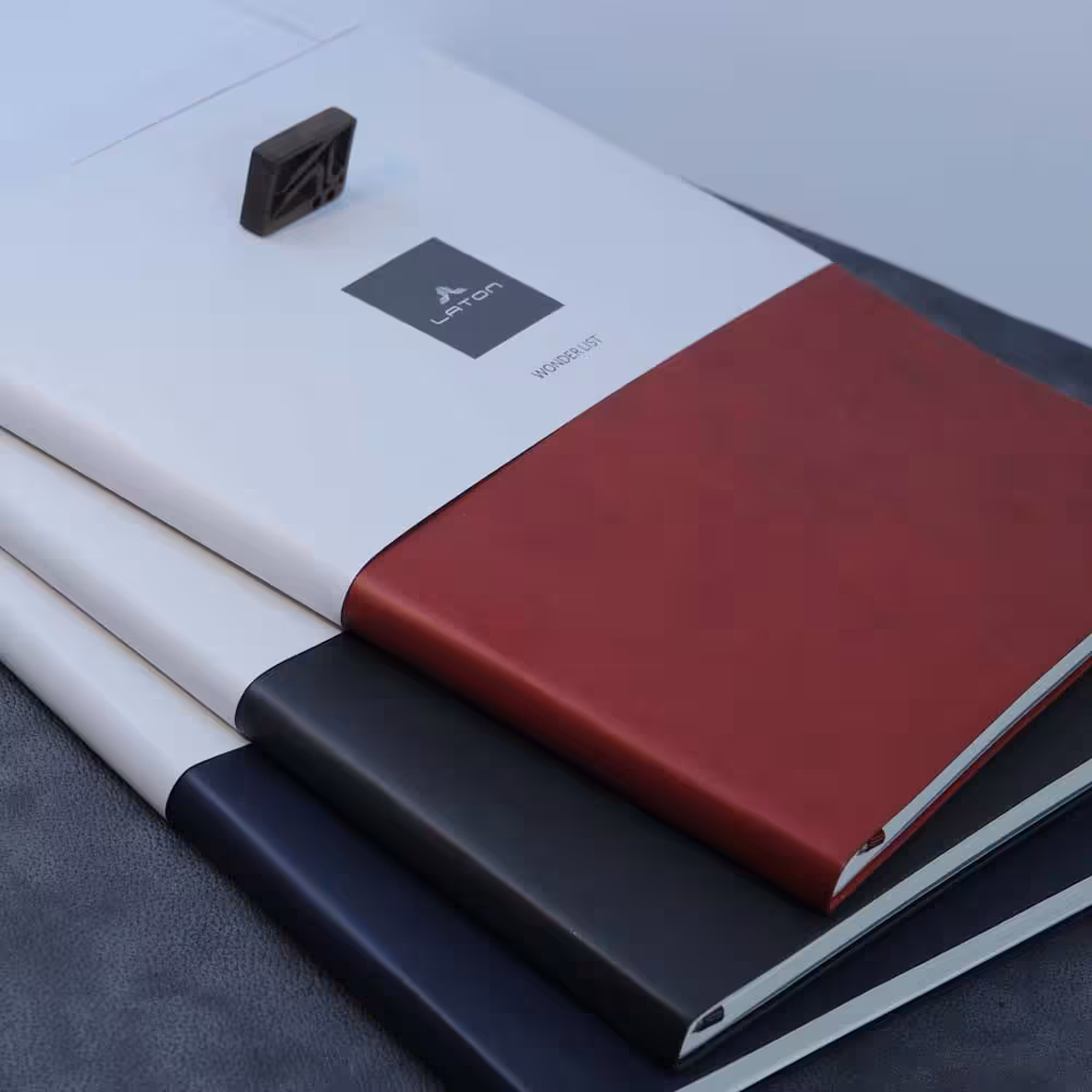 دفتر یادداشت بزرگ خط دار لاتن یاتو LATON Jaettu lined notebook B5