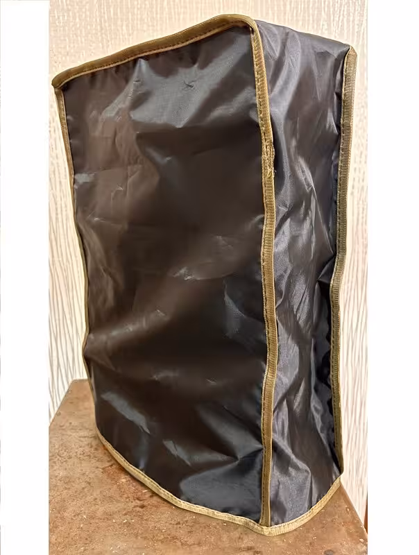 کاور ضد گرد و غبار مناسب برای PS5 (ضد خش.ضدآب.دارای برش عبور کابل کد8