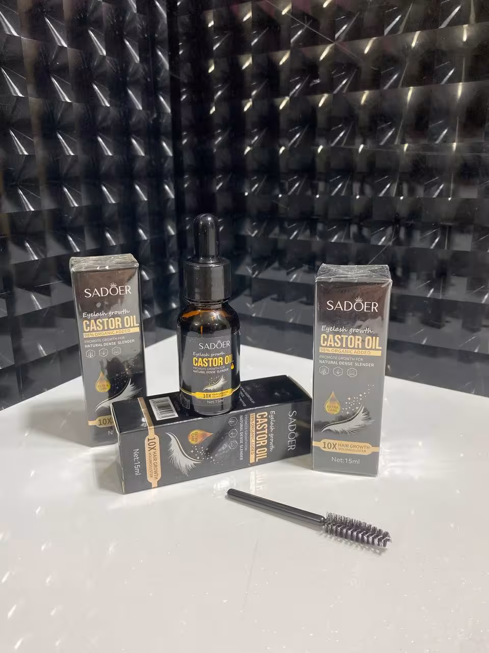 سرم تقویت کننده مژه حاوی روغن کرچک سادور