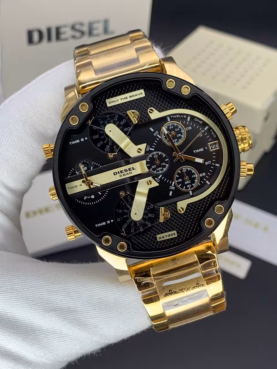 ساعت دیزل هفت موتوره طلایی صفحه مشکی diesel watch ساعت دیزل هفت موتوره اورجینال