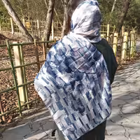 شال کـلاسیک چهـار فصـل جنس نخـی طرح برگ و آجر