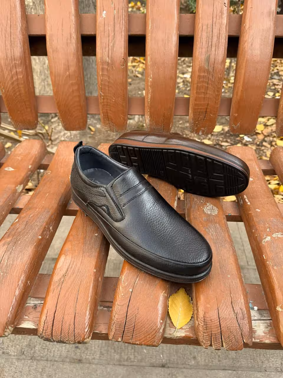 کفش مردانه طبی تمام چرم کد 2194 بدون بند بزرگ پا