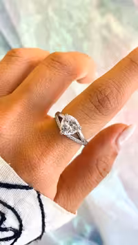 انگشتر جواهری لوکس وارداتی کد 10008