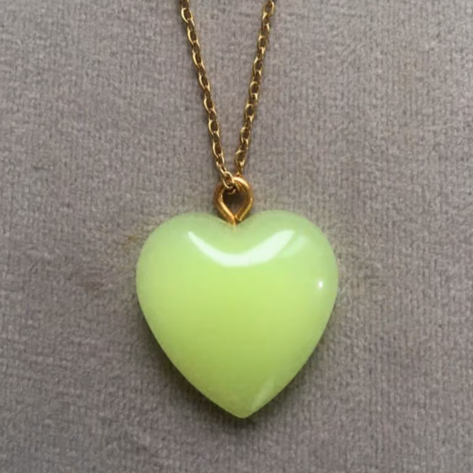 گردنبند قلب شبتاب سبز