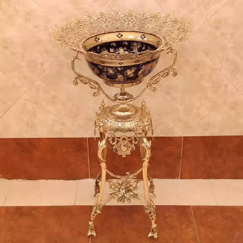 آجیل خوری کنار سالنی برنز مدل کالکسه 4 پایه ( آجیل خوری برنجی ) کد 1464