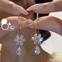 گوشواره آی نگین