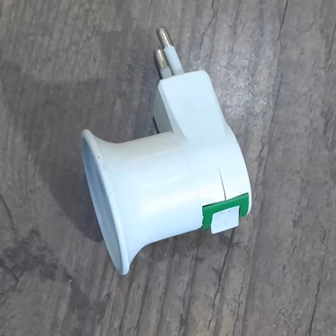 سرپیچ دوشاخه دار کلیدی