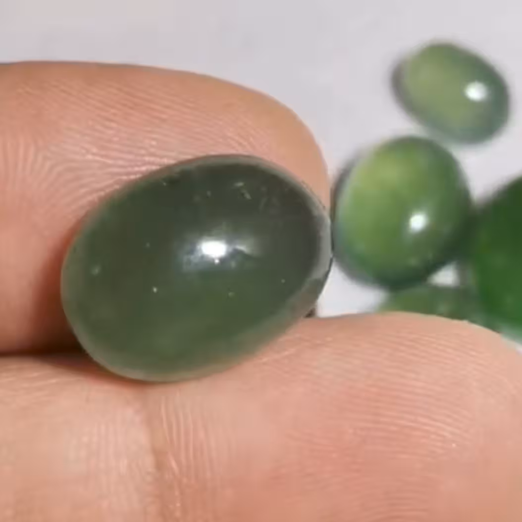 نگین سنگ یشم (نام واقعیش سرپانتین هست) بالا ترین کیفیت سرپانتین در بازار