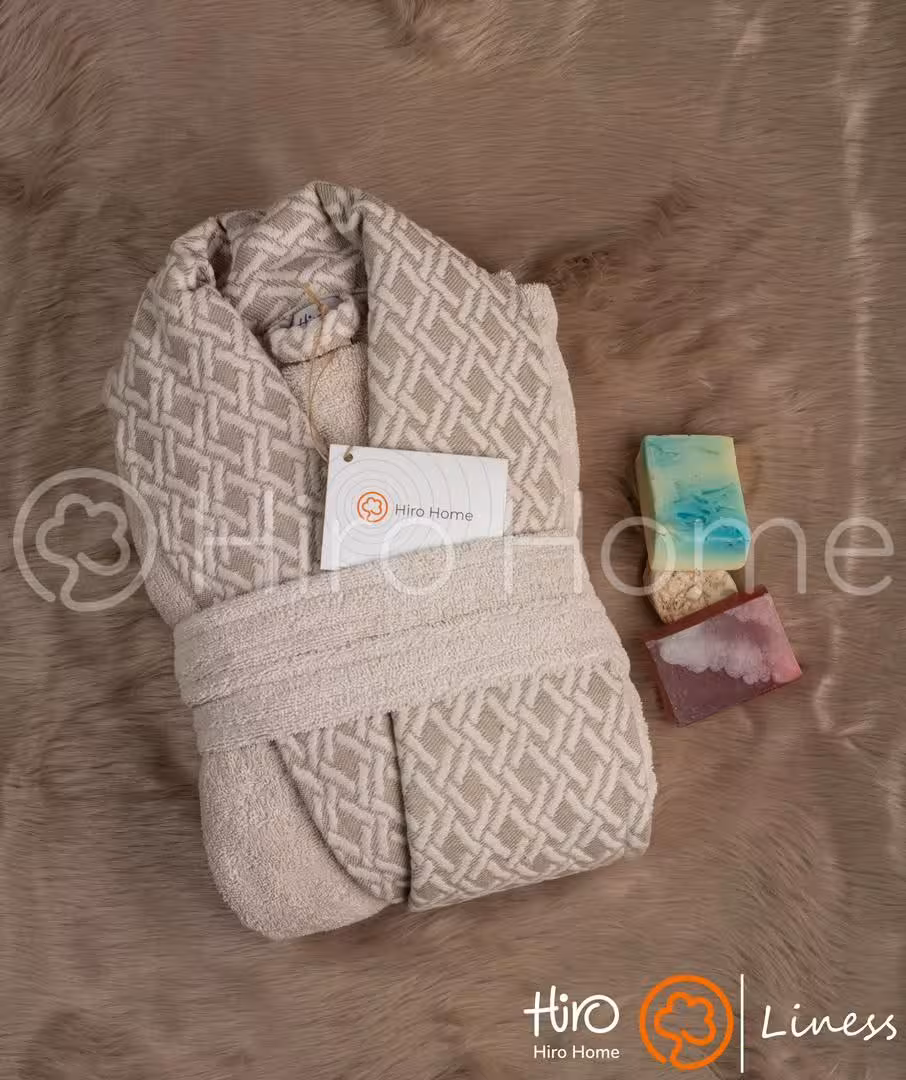 حوله تن پوش بلو طرح لاین رنگ کرم