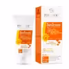 کرم ضد آفتاب بی رنگ تاپ شاپ مدل  SPF 50 مناسب انواع پوست حجم 50 میلی لیتر    