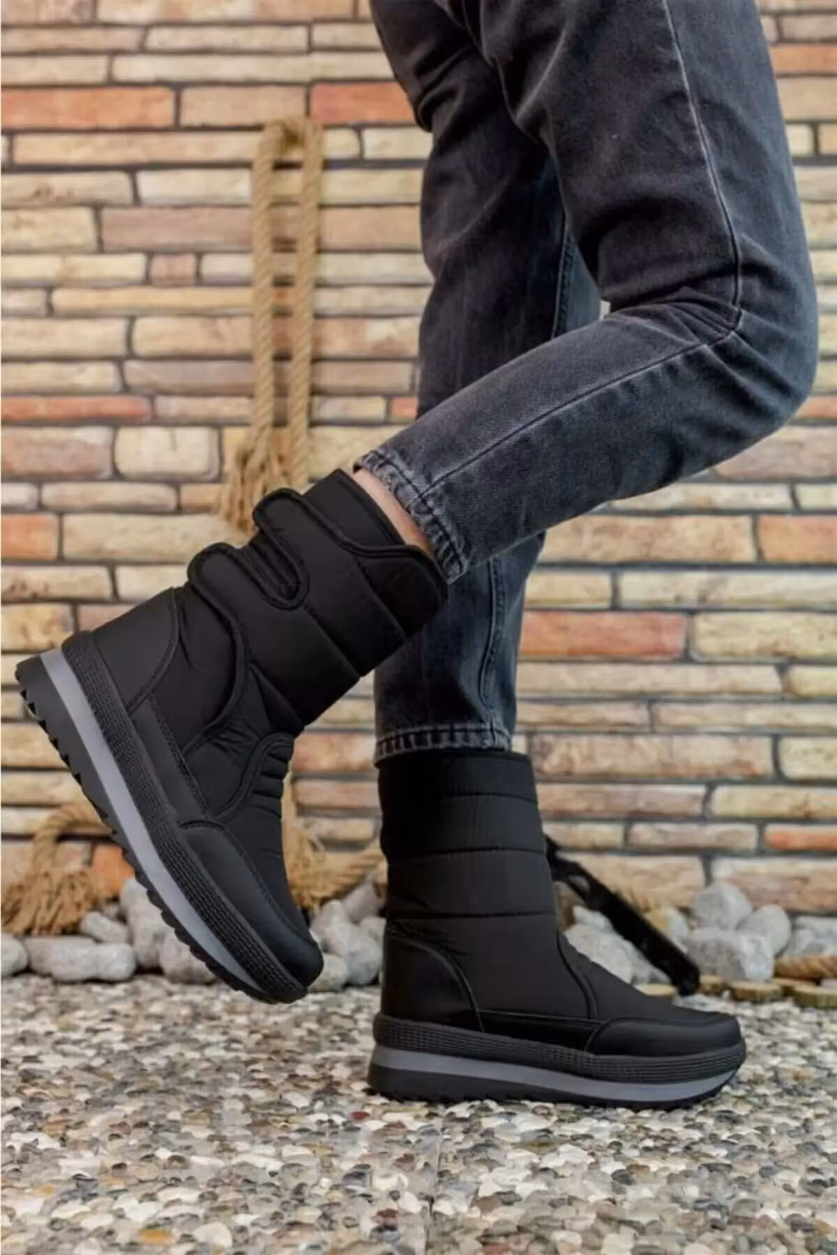 چکمه های برفی Unisex Furry Daily Velcro – مشکی – 1033