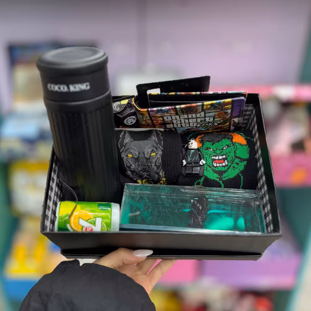 باکس هدیه پسرانه مشکی