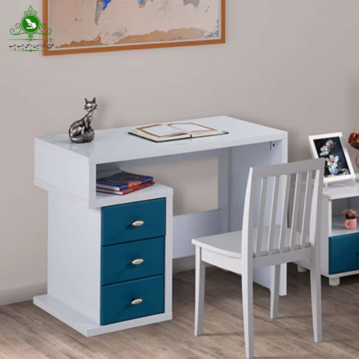 میز تحریر سه کشو مدل نگار