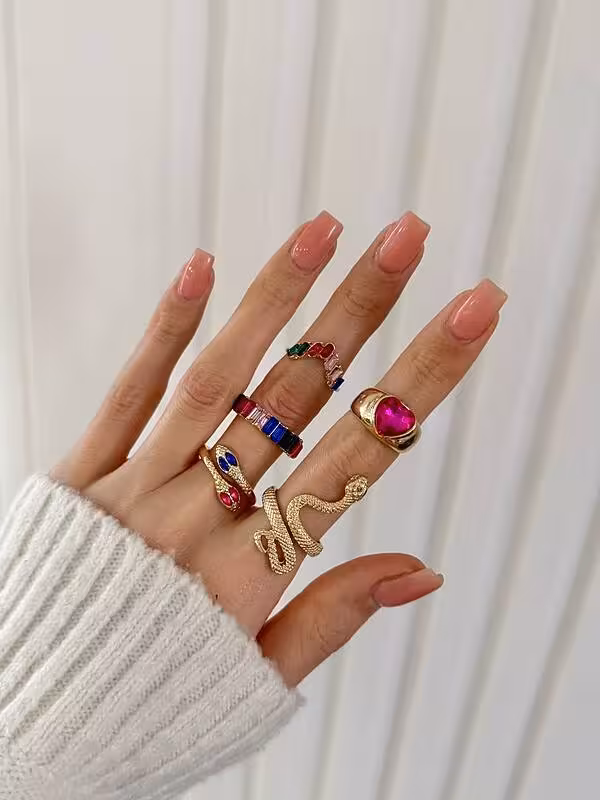 پک انگشتر طرح مار نگیندار