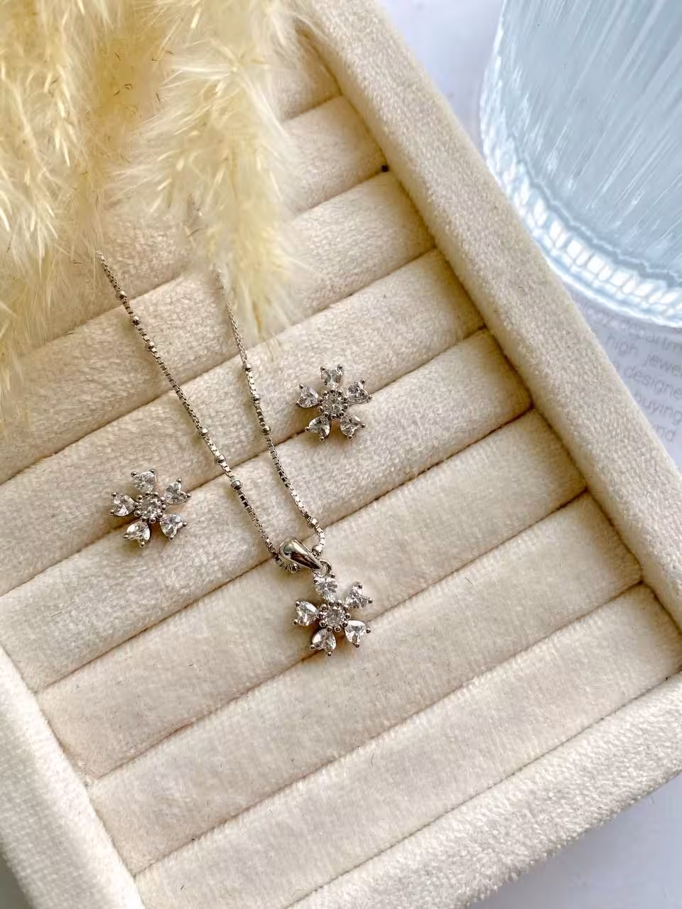 نیمست گل نقره جواهری کد 00193