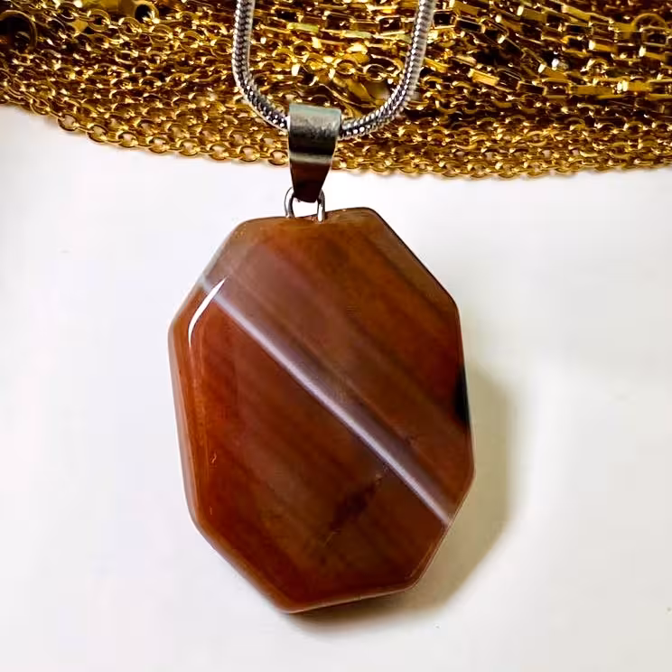 مدال سنگ عقیق سلیمانی گردنبند عقیق سلیمانی هشت تراش گردنبند سنگ