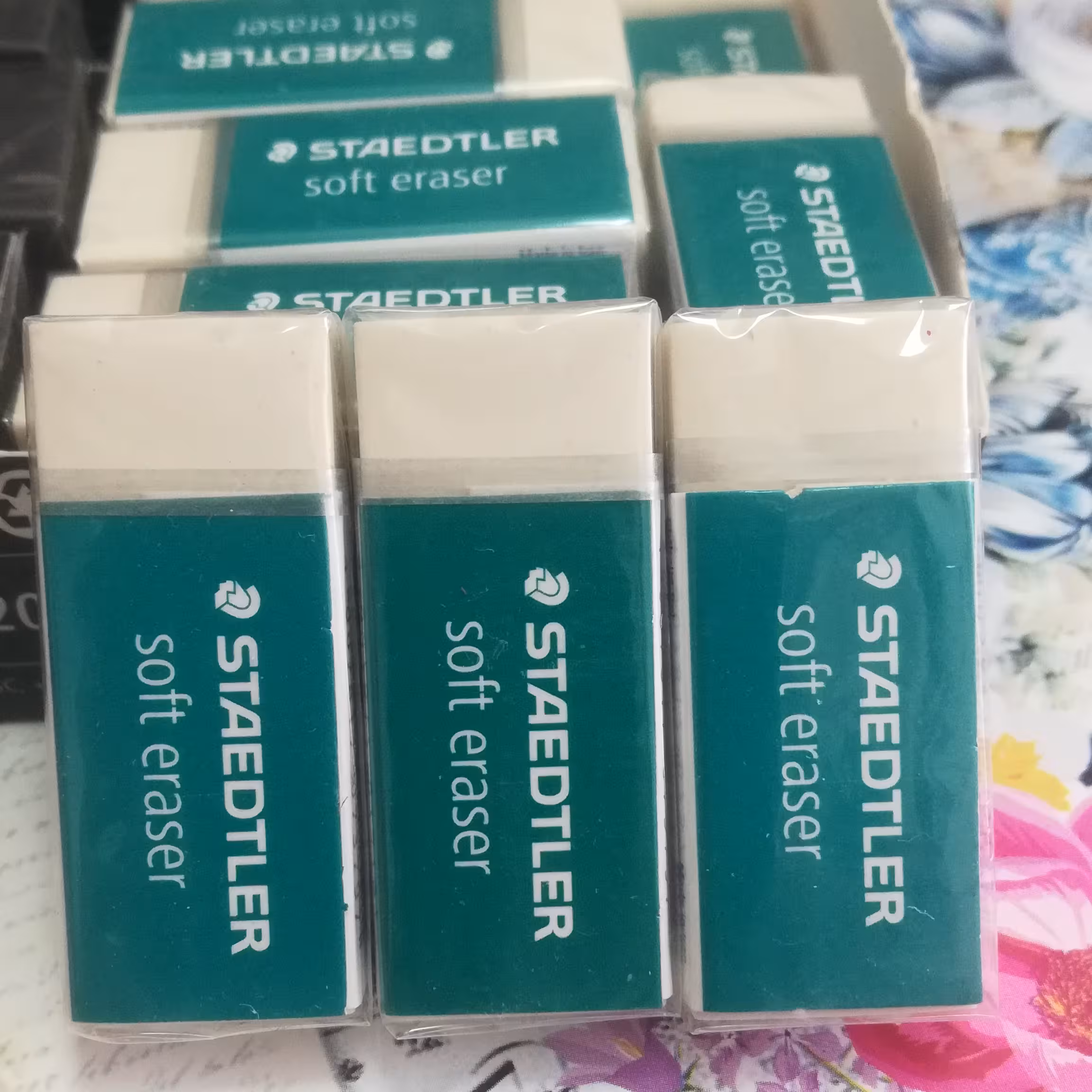 پاک کن سفید متوسط استدلر، پاک کن