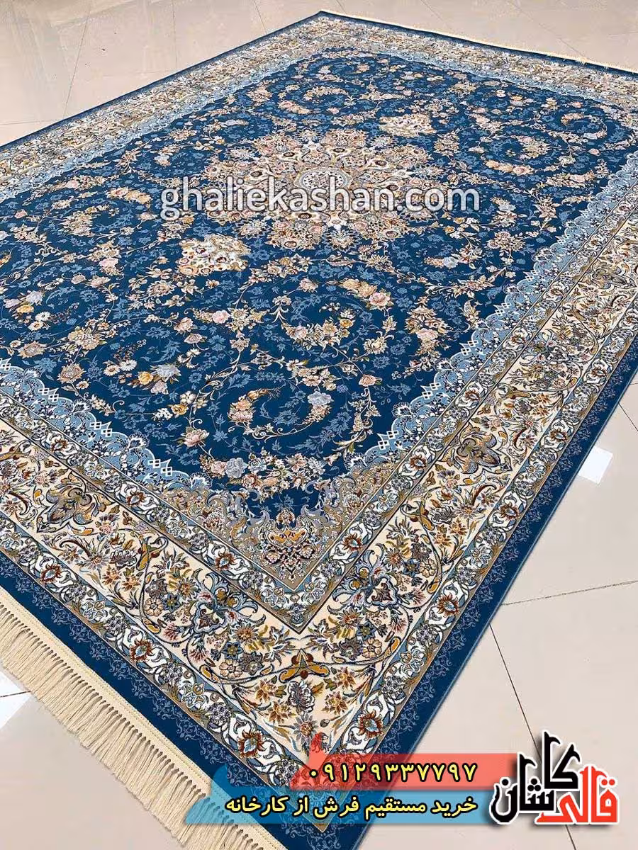 فرش 1000 شانه طرح باغ حریر زمینه آبی کاربنی کاشان – گل برجسته