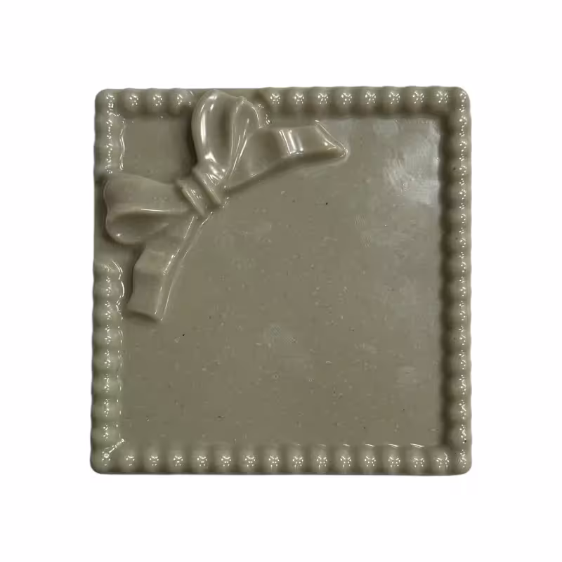 قالب طلقی مربع پاپیون مرواریدی 10 سانت