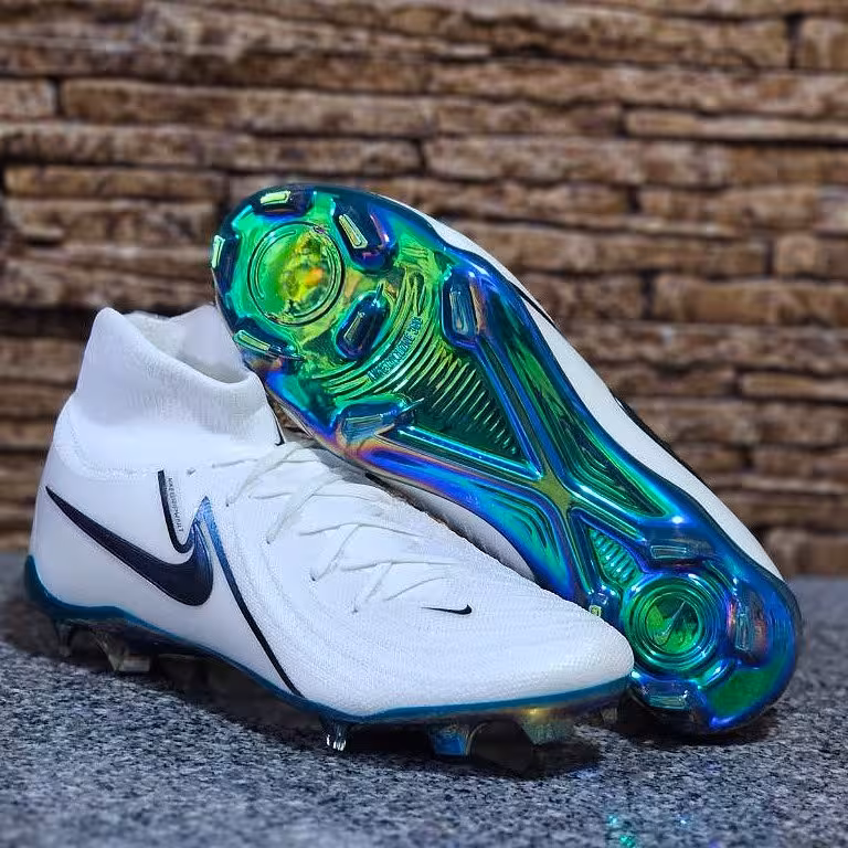 کفش فوتبال نایک فانتوم لونا الیت اف جی – Nike Phantom Luna Elite FG