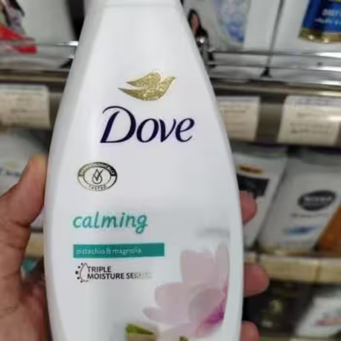 شامپو بدن داو Dove مدل calming آرامش بخش رایحه پسته و مگنولیا