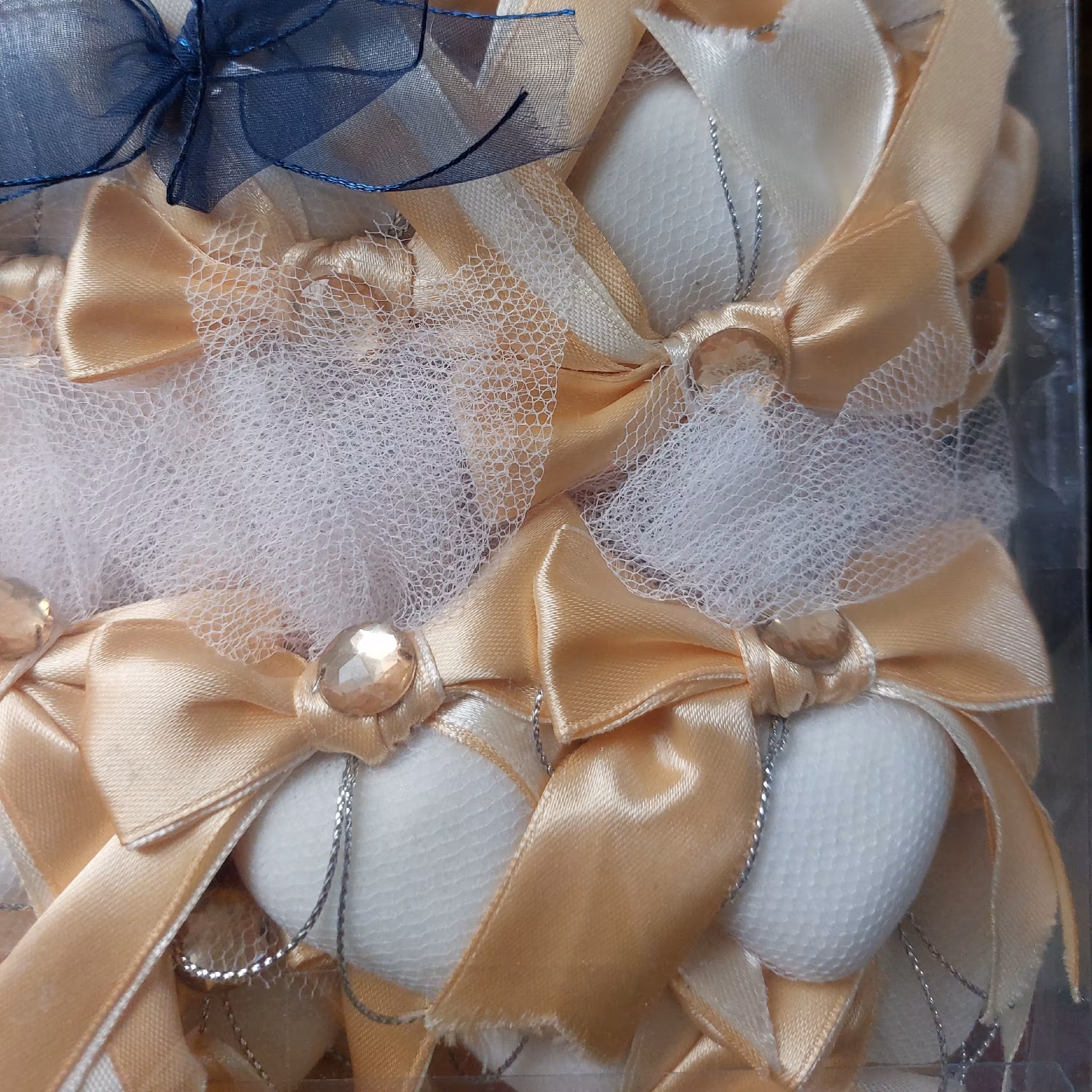 گیفت قلبی و زنگوله