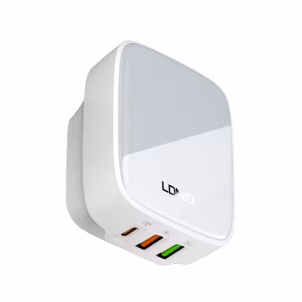 شارژر دیواری 3 پورت الدینیو Ldnio Q334 توان 32 وات همراه با کابل