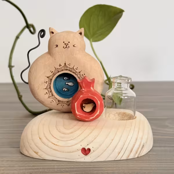 گلدان گربه ماهی به دل با انار طرح پنج