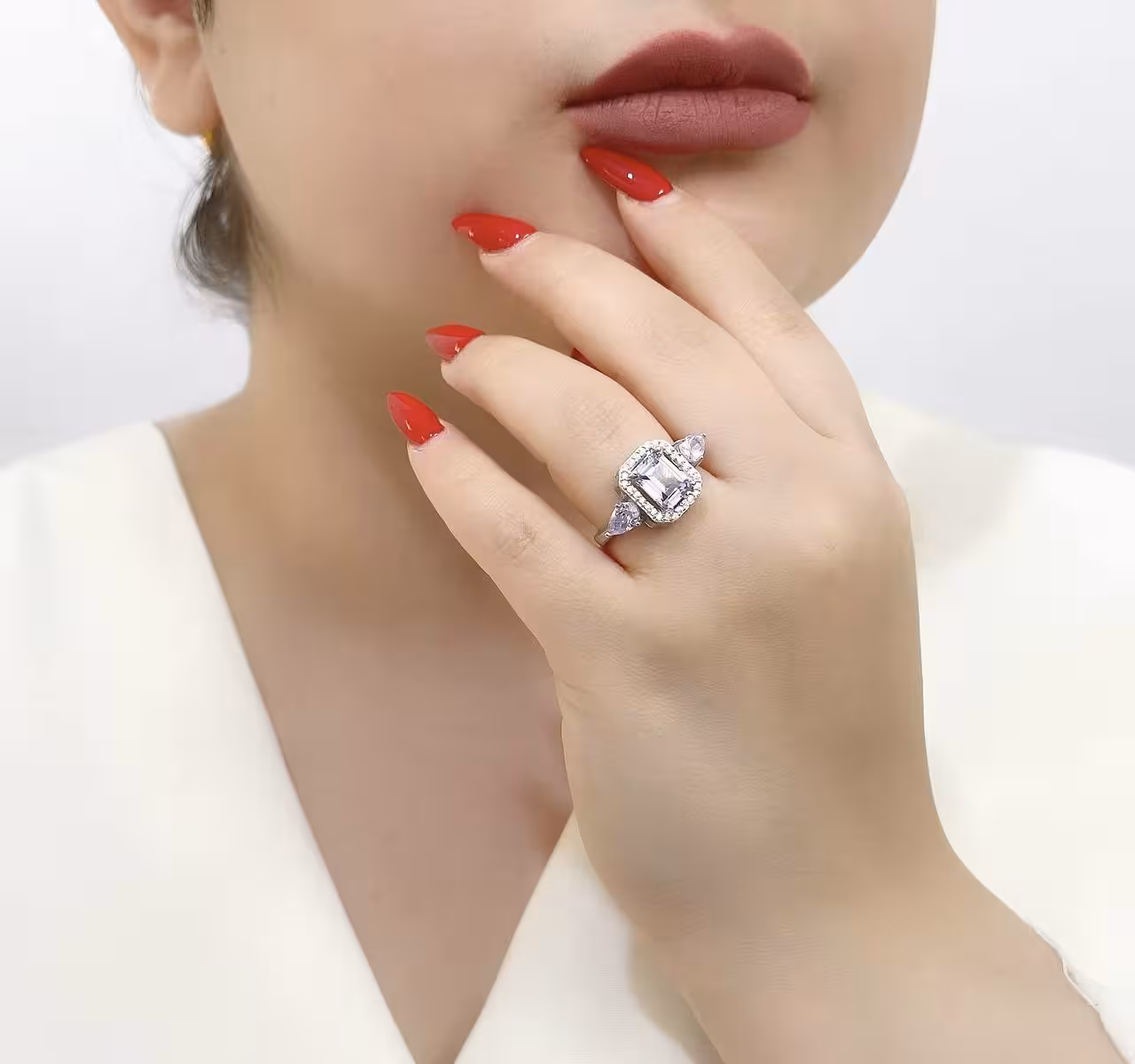 انگشتر سنگ رنگی جواهری نقره زنانه کد 11107