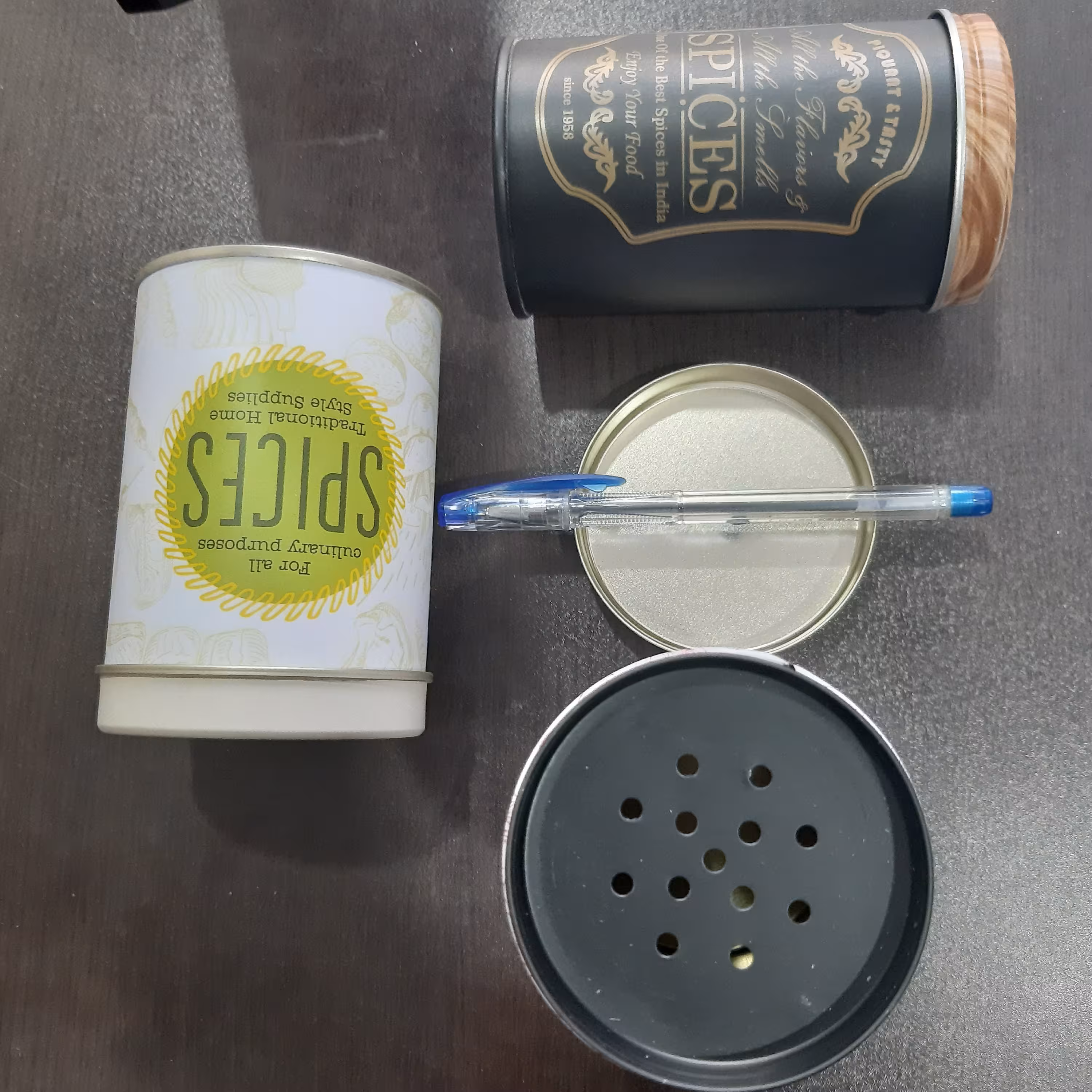 ادویه پاش فلزی 11 سانتی