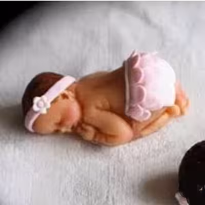 قالب فوندانت به گز مدل نوزاد خوابیده