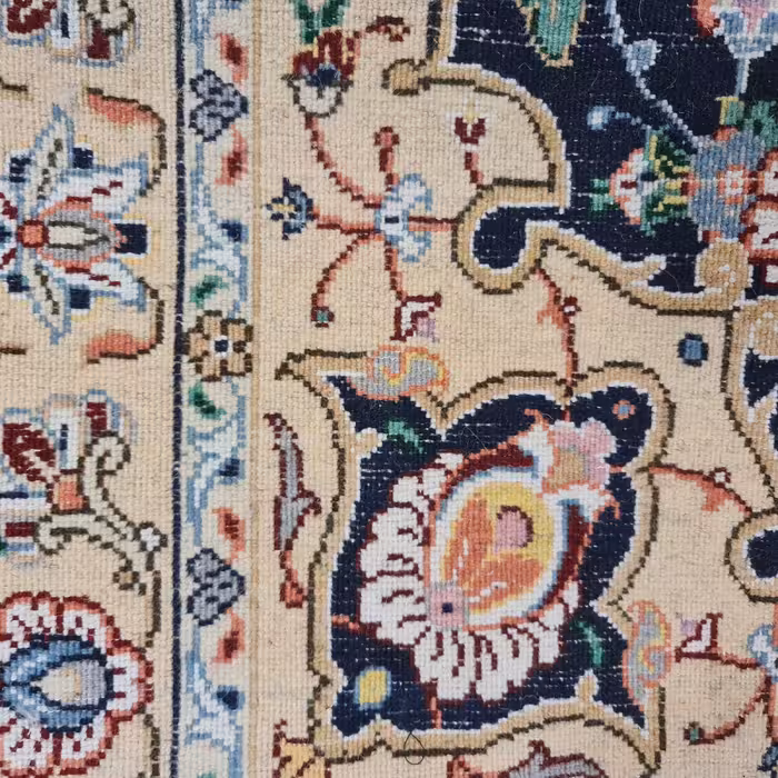 فرش دستبافت یک و نیم متری مدل نایین کد 1247