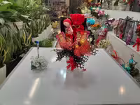 سطل هدیه عروسک روسی و خرس