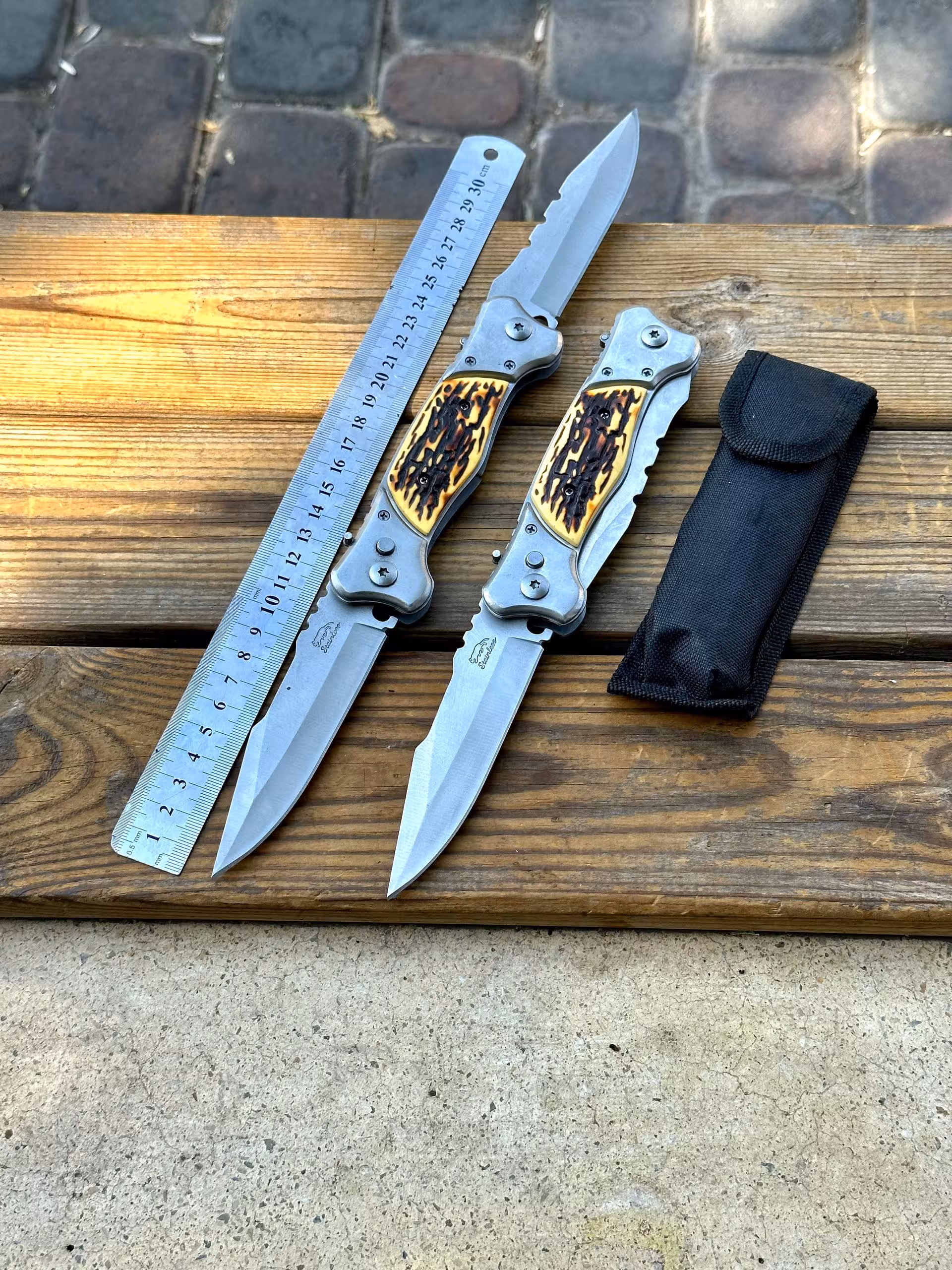 چاقو فشاری دوطرفه طرح شاخ