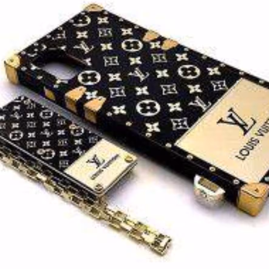 	 کاور مدل LV صندوقی مناسب برای گوشی موبایل سامسونگ Galaxy S20fe به همراه آویز