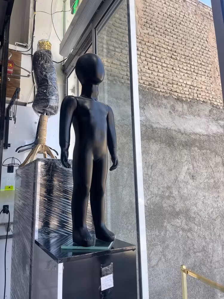 مانکن کودک کامل مشکی 2-4 سال