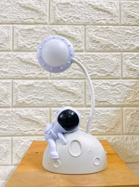 چراغ مطالعه طرح فضانورد2-سفید